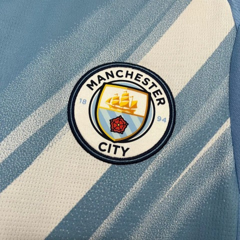 Camisa Manchester City I 25/26 - Torcedor Puma Masculina - Azul faixa Branca